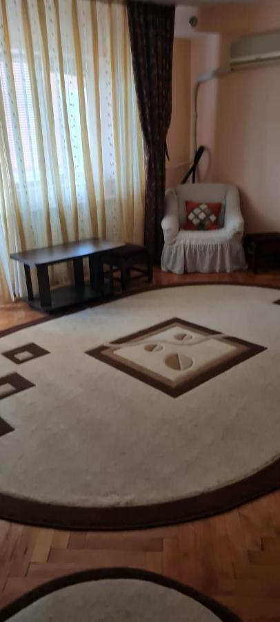 Apartament Cu 2 Camere Spatioase In Centrul Orasului - Andrei Brăila Exteriér fotografie